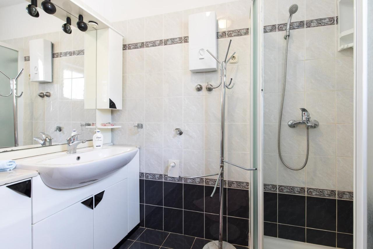 Apartmani Anita Пунат Экстерьер фото